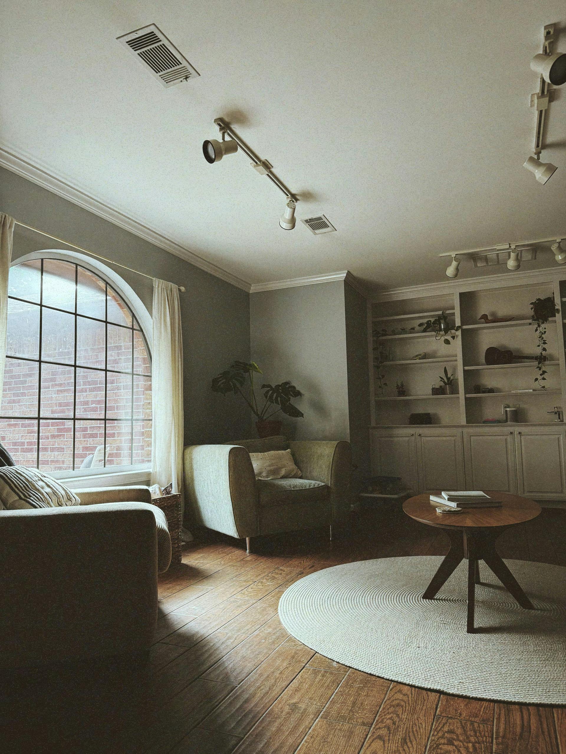 Living room reference input - Light Mode